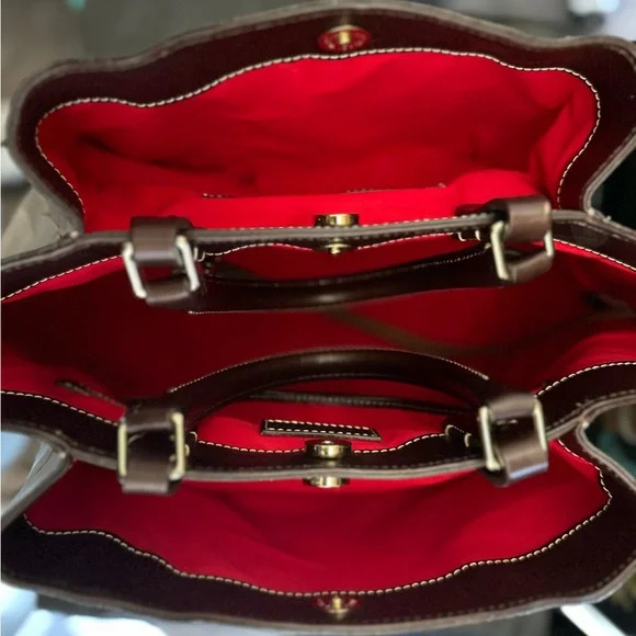 Dooney & Bourke Croco Embossed Large Barlow - Picture 7 of 7